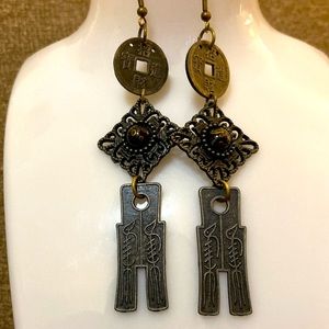 🖤 Long vintage earrings🖤